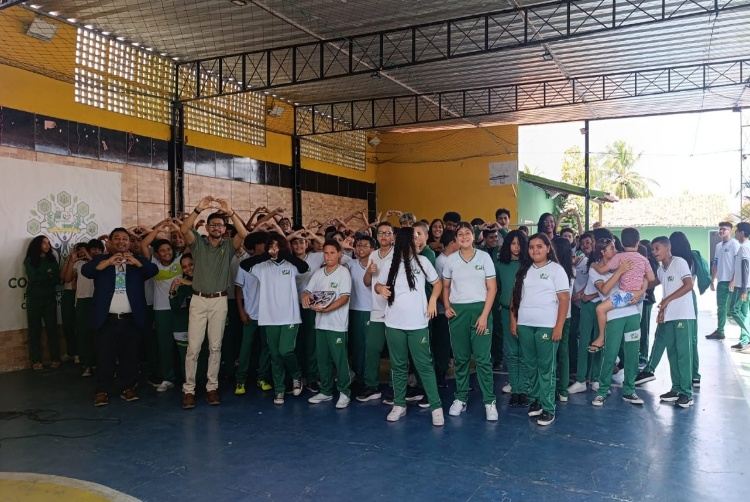 Dinâmica de grupo com os estudantes